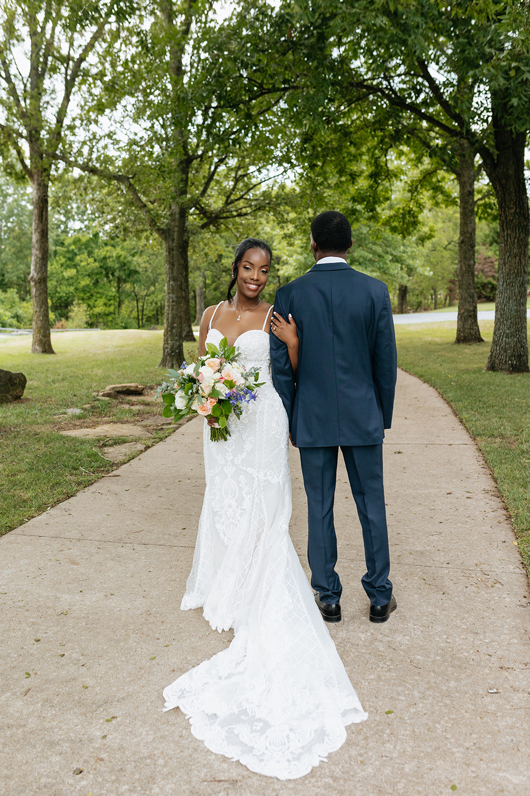 simple and classic wedding in Oklahoma